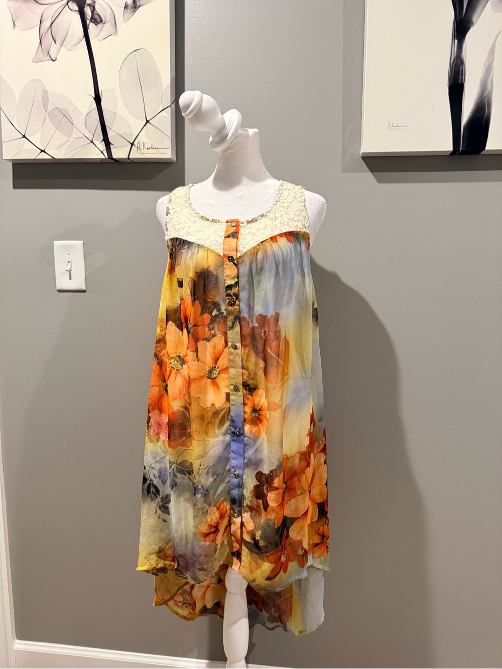 Mystree Orange Multi Floral Sleeveless Button-Front Tunic